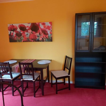 Kemenate Zimmer Gechaichnishof 7Born Maring-Noviand Exterior foto